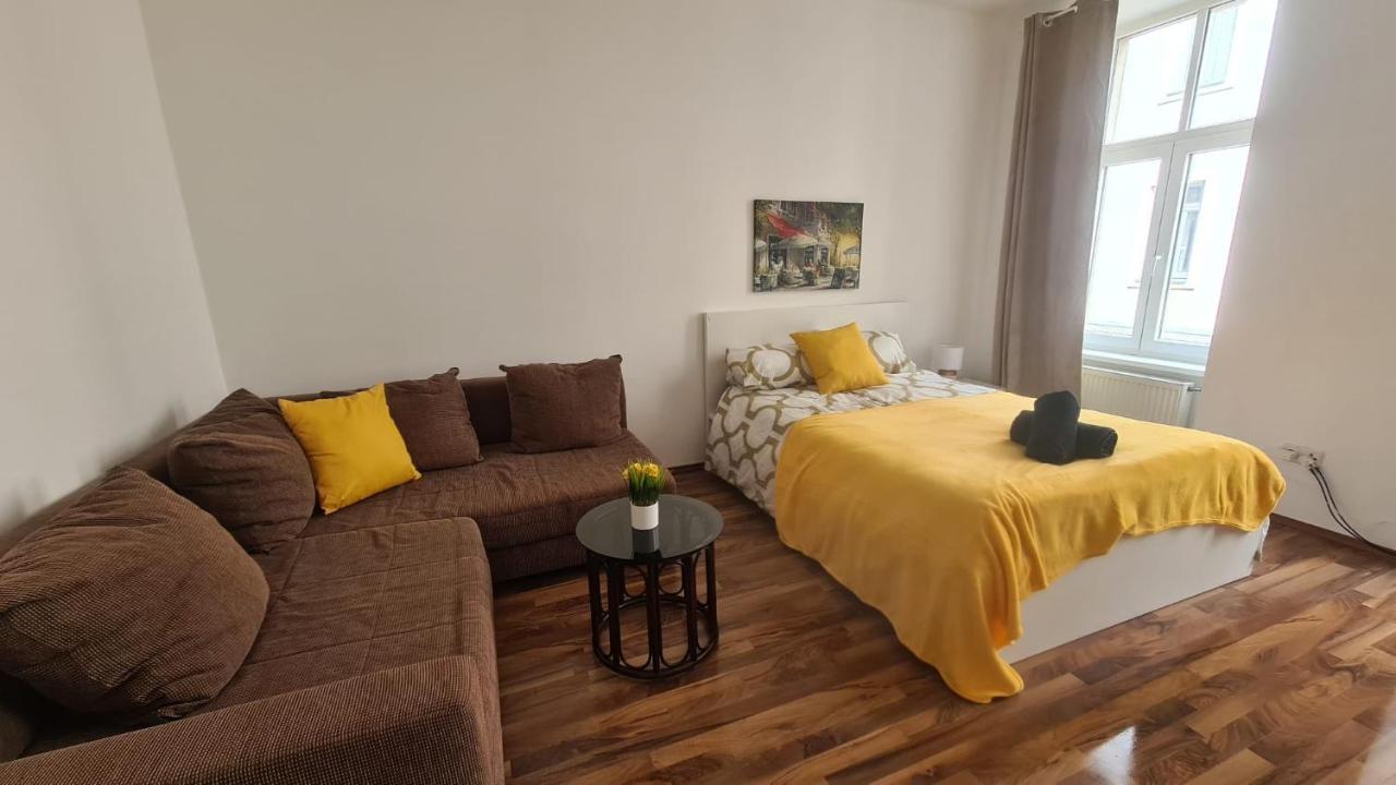 Apartmán Peaceful 1Br Apt. Near Metro Station Langenfeldg. Vídeň Exteriér fotografie